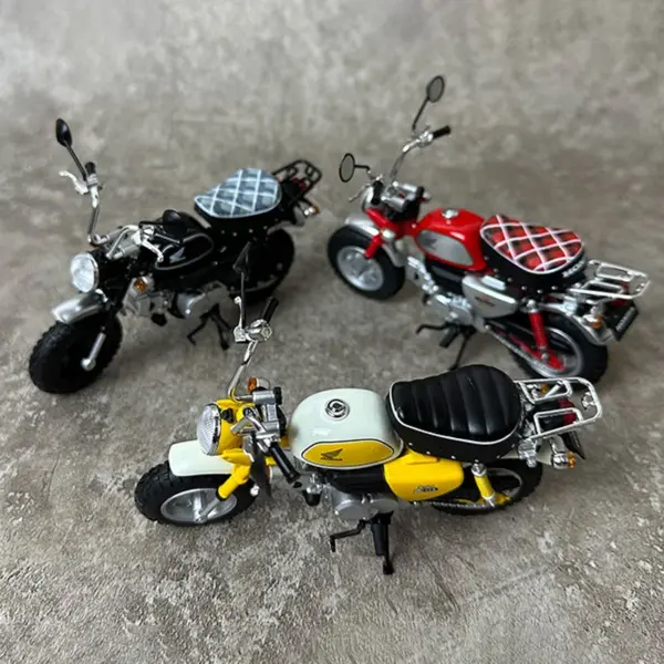 1:12 Scale Diecast Monkey 2009 Motorcycle Model - Image 3