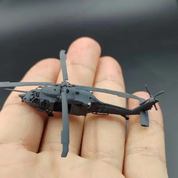 1/350 Scale MH-60L Black Hawk Helicopter Model - Image 4