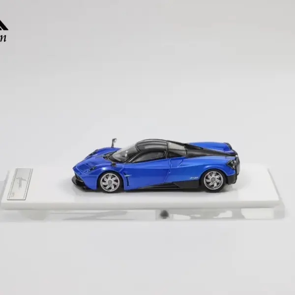 Pagani Huayra Coupe 1:64 Diecast Model - Image 3