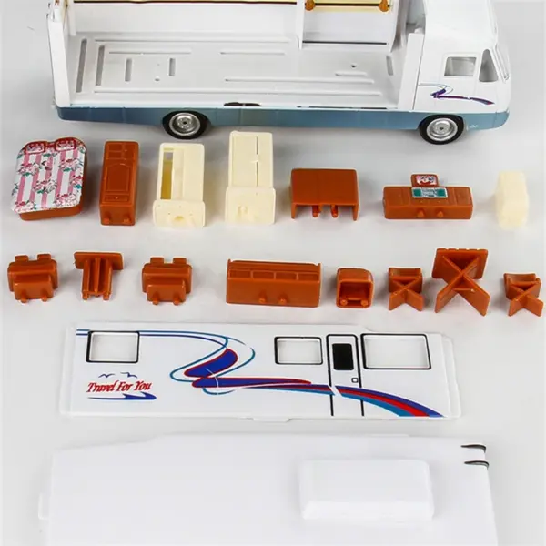 1:30 Diecast Luxury RV Model Metal Camper - Image 3