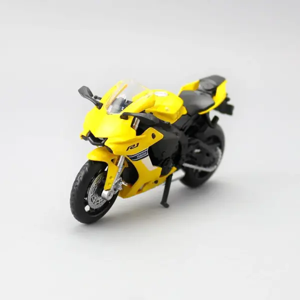 Caipo 1:18 Scale Motorcycle Model - Image 10