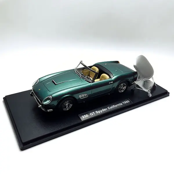 1:18 Scale Diecast Ferrari 250GT Roadster Model - Image 6