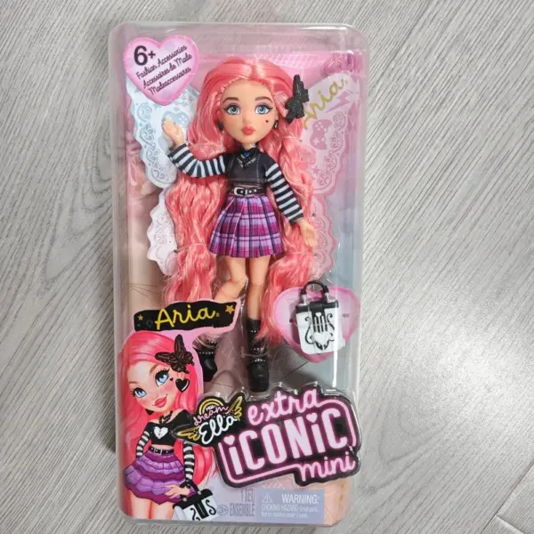 Yasmin Sports Leisure 6-Inch Fashion Doll - Image 7