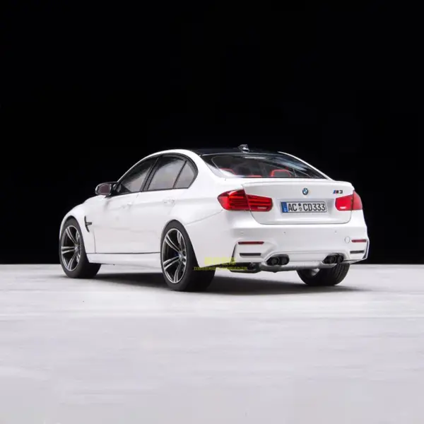 1:18 Scale BMW M3 F80 Diecast Model Car - Image 3