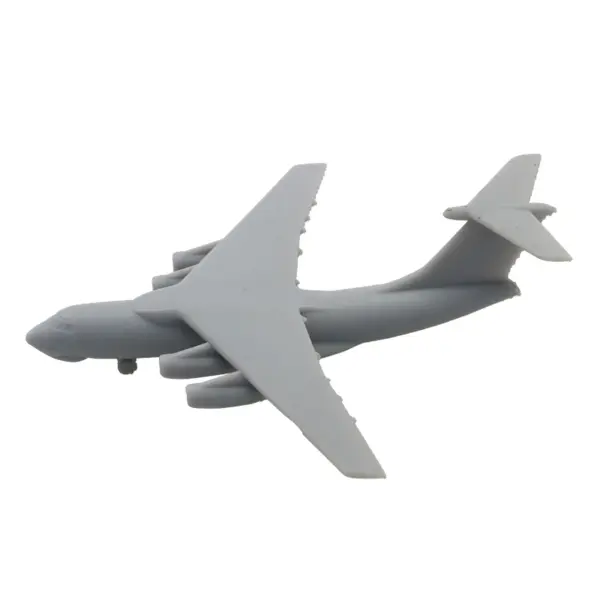Russian IL-76 Candid Transport Aircraft Model - Image 4