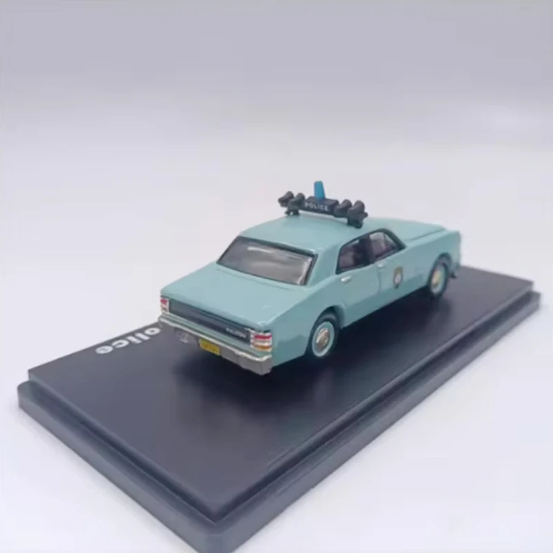 1:64 Diecast 1970 Ford XW V8 Sedan Model 4 1:64 Diecast 1970 Ford XW V8 Sedan Model - Image 4