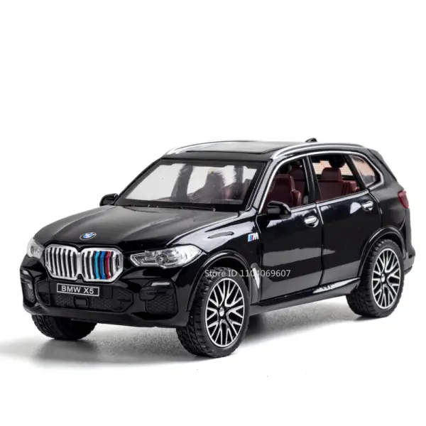 1:32 M8 Alloy Diecast Mini SUV Model Car - Image 12