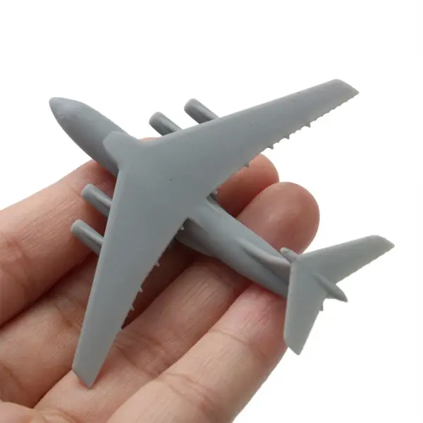 Russian IL-76 Candid Transport Aircraft Model - Image 6
