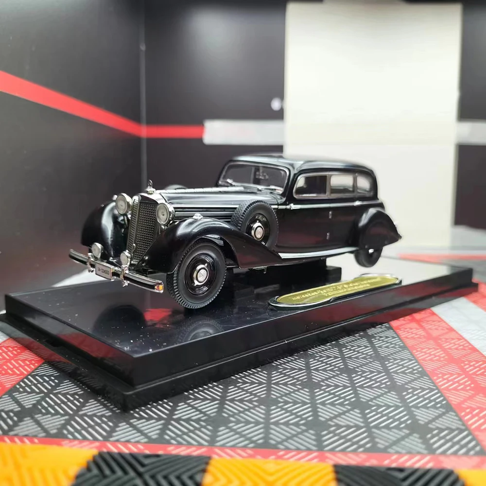 Benz 770K Hardtop Model Car with Flaws 2 Benz 770K Hardtop Model Car with Flaws - Image 2