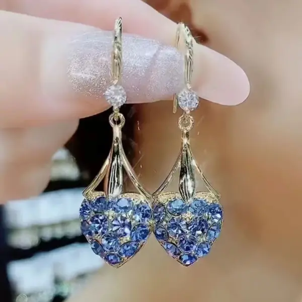 Sliver Maple Leaf Tassel Drop Earrings - Image 7