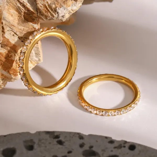 Elegant 18K Gold-Plated Stainless Steel Ring - Image 4