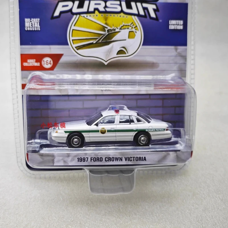 Diecast Alloy 1:64 Ford Crown Victoria Model 4 Diecast Alloy 1:64 Ford Crown Victoria Model - Image 4