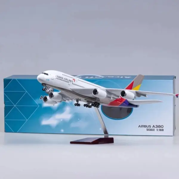 A380 Asiana Korean Airplane Model with LED Light - Image 7