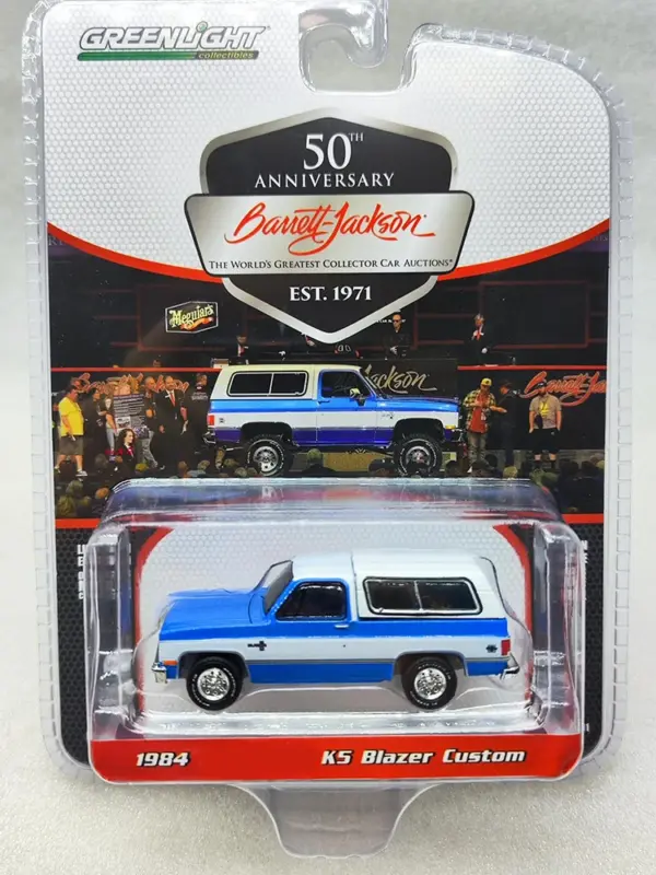 1:64 Scale Chevrolet K5 Blazer Custom Model - Image 5