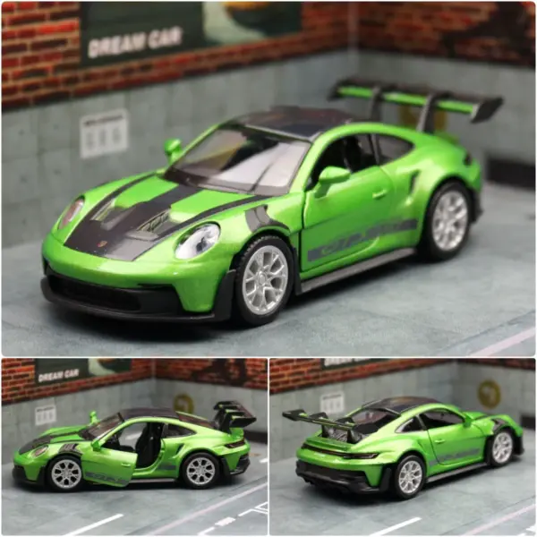 1:36 Porsche 911 992 GT3 RS Diecast Model - Image 10
