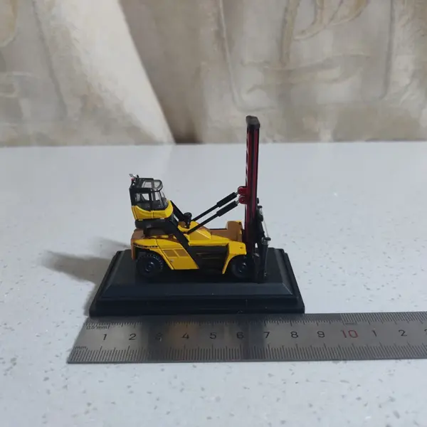 Diecast 1:87 SANY Container Handler Model - Image 4