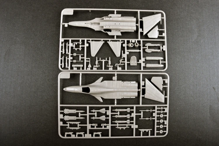 1:144 Russian Su34 Bomber Model Kit 4 1:144 Russian Su34 Bomber Model Kit - Image 4