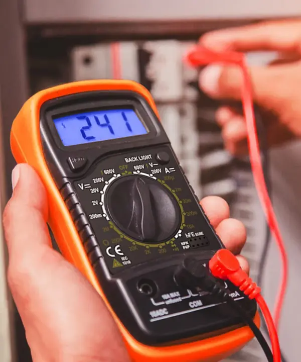 XL830L Digital Multimeter with LCD Backlight - Image 3