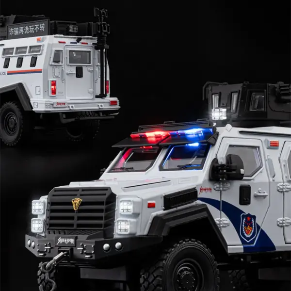 1:24 Alloy Armored Tiger Vehicle Model - Image 4