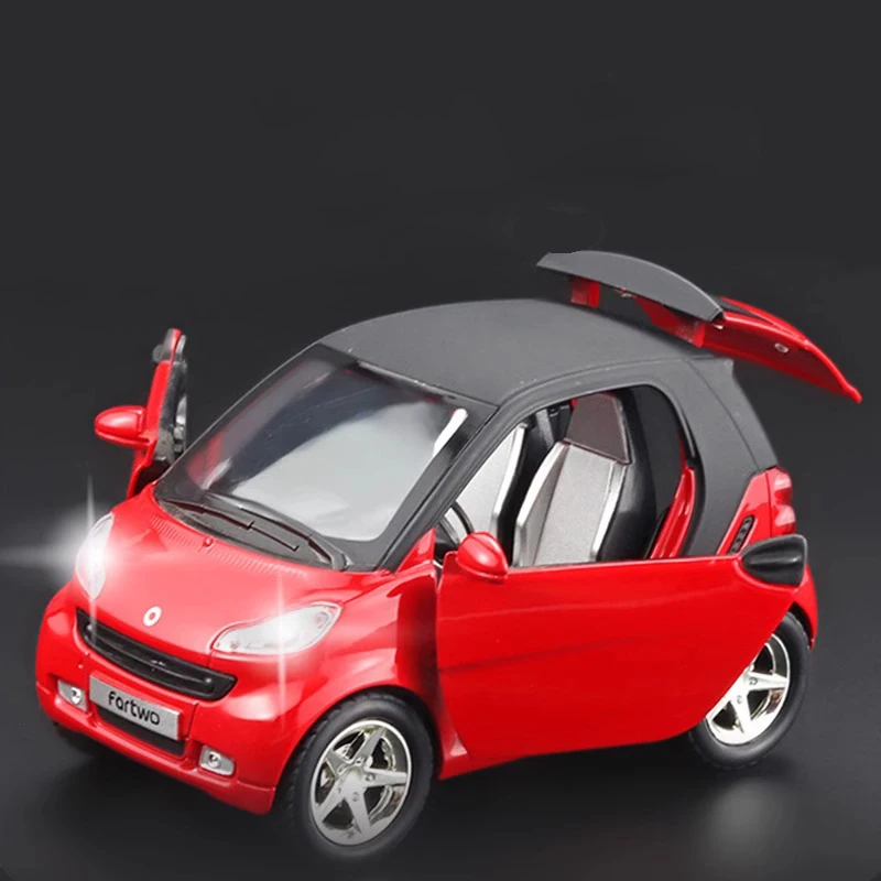 1:32 Diecast Mercedes Benz Alloy Car Model 3 1:32 Diecast Mercedes Benz Alloy Car Model - Image 3