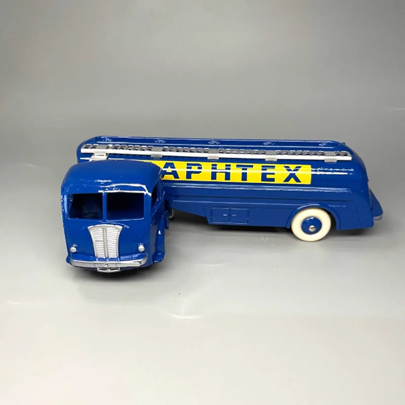 1:43 Diecast Panhard Truck Model Collectible 5 1:43 Diecast Panhard Truck Model Collectible - Image 5