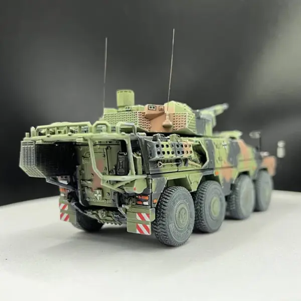 1:72 Scale Resin German Boxer Dog Model - Image 6