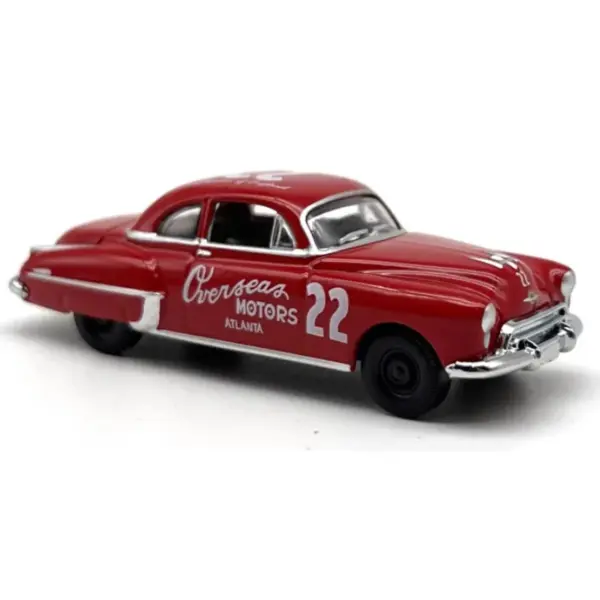 1:87 Scale Diecast Ford Crown Stepside Model - Image 4
