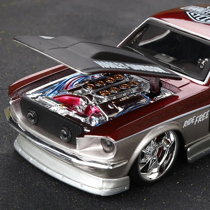 Maisto 1:24 1967 Ford Mustang GT Model Car 2 Maisto 1:24 1967 Ford Mustang GT Model Car - Image 2