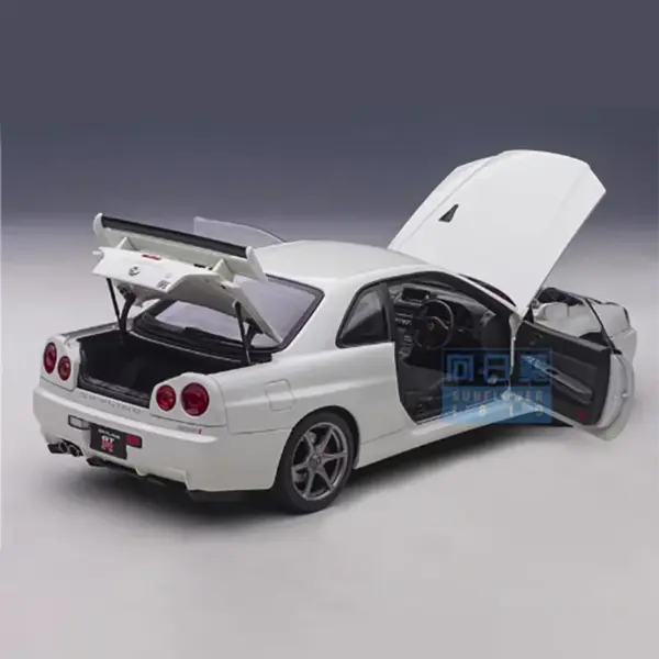 AUTOART 1:18 Skyline GT-R34 V-Spec Model - Image 5