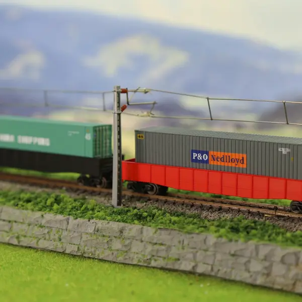 N Scale 45ft Shipping Containers with Magnets - Image 5