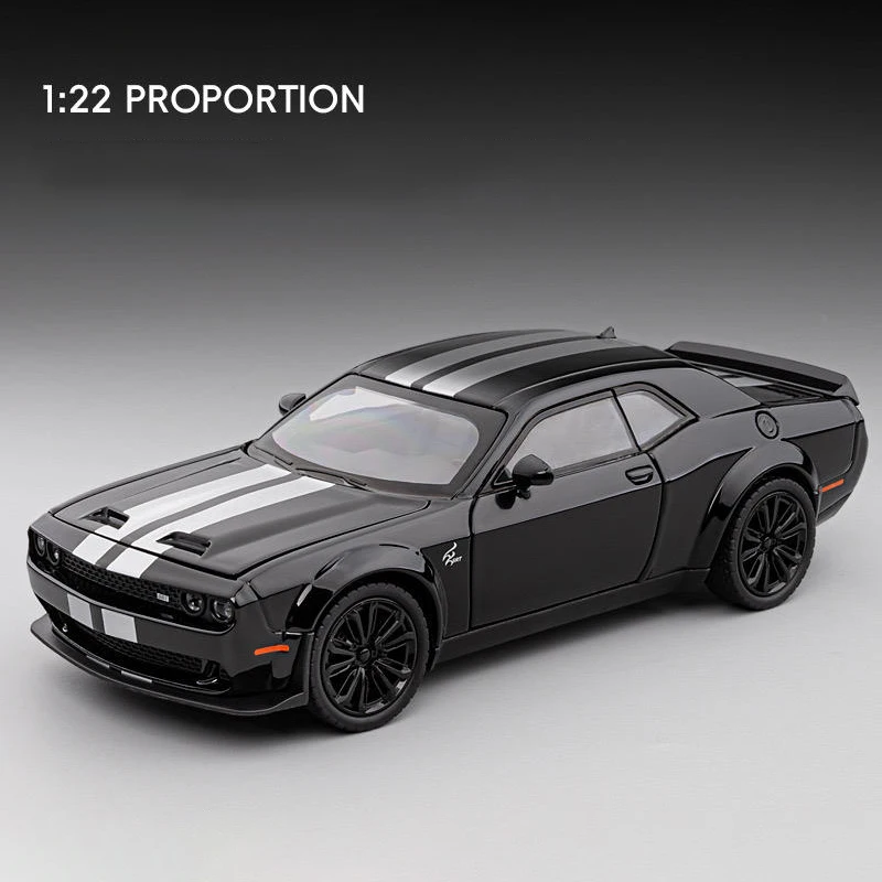 1:24 Dodge Challenger SRT Hellcat Diecast Model 11 1:24 Dodge Challenger SRT Hellcat Diecast Model - Image 11