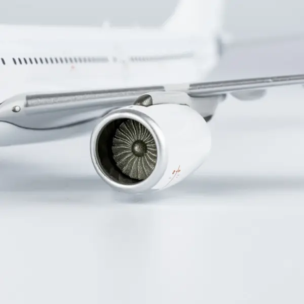 67000 Alloy Airbus A330-800 Neo Diecast Model - Image 5