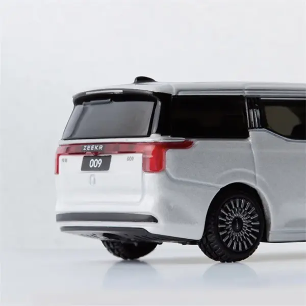 1:64 ZEEKR 009 MPV Alloy Mini Car Model - Image 3