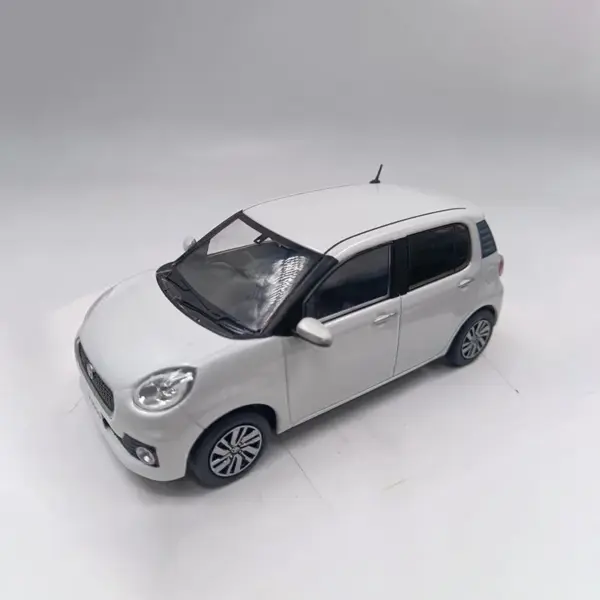 1:30 Scale Passo Alloy Hatchback Model Car - Image 6