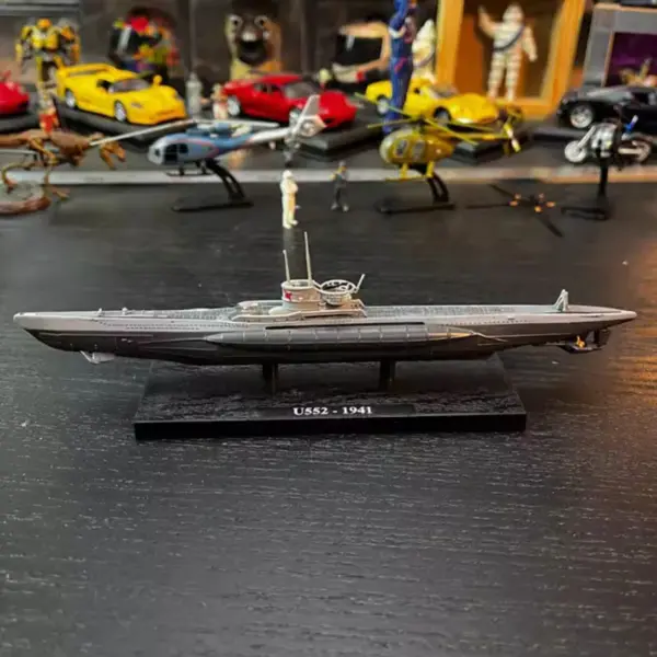 Diecast 1:350 Scale U-Boat Submarine Model - Image 4