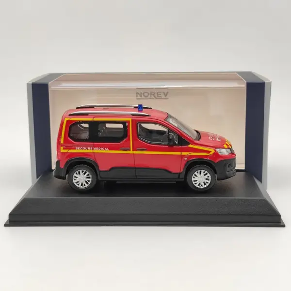 Norev 1/43 Rifter Medical Rescue Model Car - Image 2