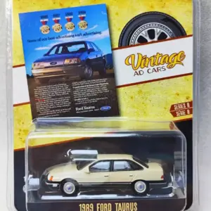 1989 Ford Taurus Diecast Model 1/64 Scale 7 Sfe01b44dbbae4a2f88943cc947863348A