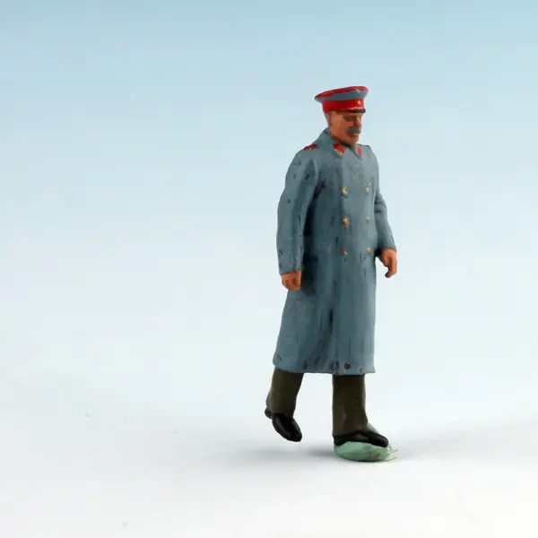 1:72 Scale Resin Stalin Military Figure Model - Image 4