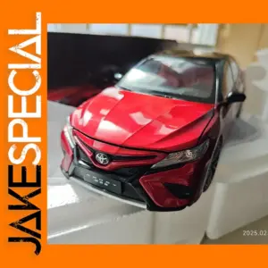 Diecast 1/18 Toyota Camry Model Car