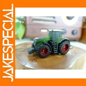 Fendt 1050 Tractor Keychain Green 1:128 Scale