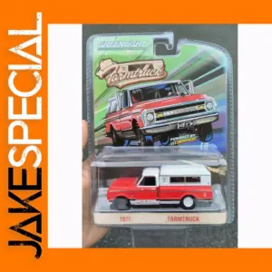 1:64 Scale Classic Red Farmtruck Model