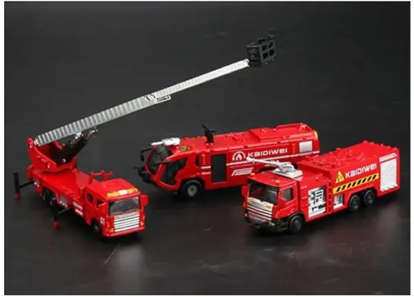 1:72 Alloy Fire Engine Model Car - Image 3
