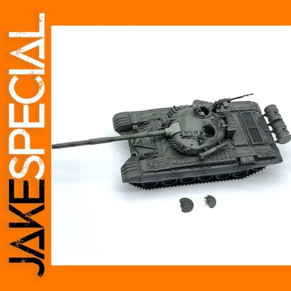 1:72 Scale Russian T-72A Battle Tank Model