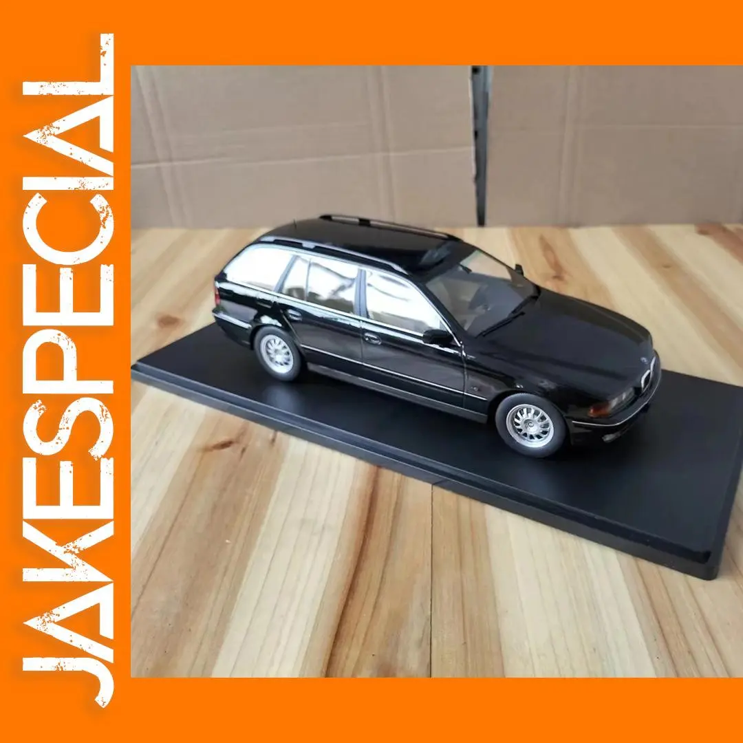 BMW 520i E39 1:18 Scale Alloy Model Car - Paint Issue 1 BMW 520i E39 1:18 Scale Alloy Model Car - Paint Issue