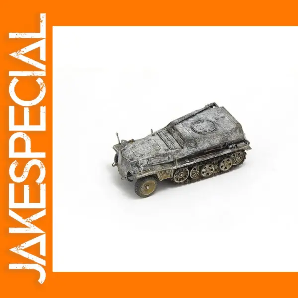 1:72 German SDKFZ 253 Military Vehicle Model