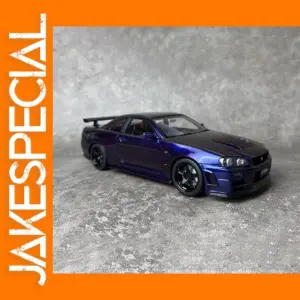 1:18 Nissan GT-R35 Nismo Model Car with Flaws
