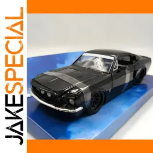 Maisto 1:24 Shelby GT500 Alloy Diecast Car