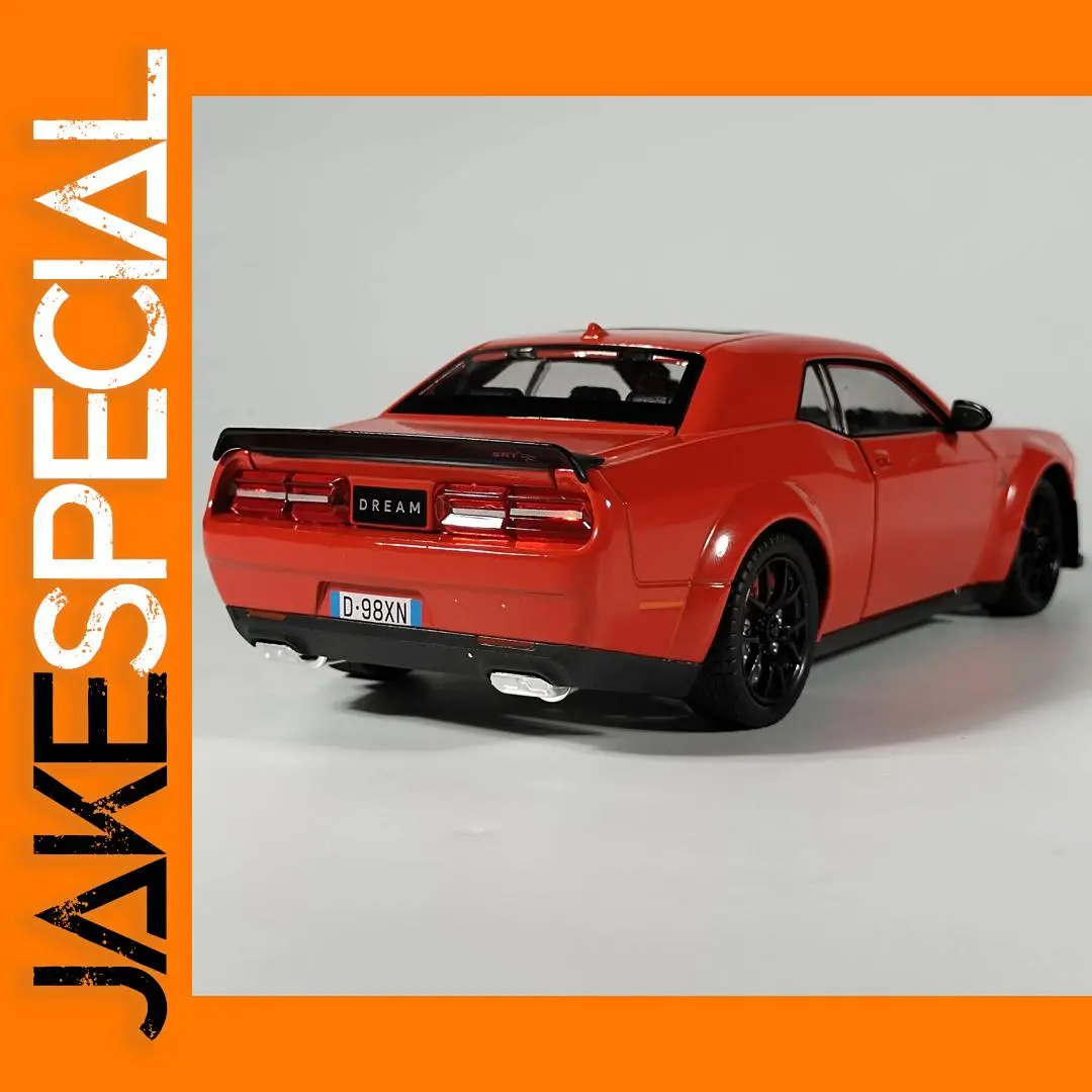 1:24 Dodge Challenger Hellcat Redeye Diecast Model 1 1:24 Dodge Challenger Hellcat Redeye Diecast Model