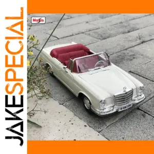 Maisto 1:18 1967 Mercedes-Benz 280SE Model