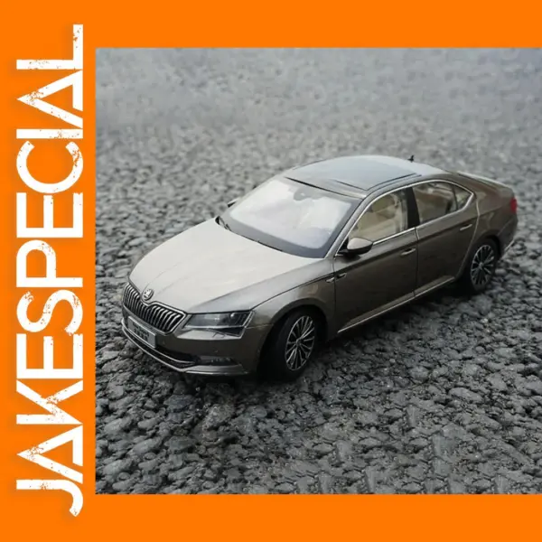 1:18 Scale Diecast Skoda Superb Car Model